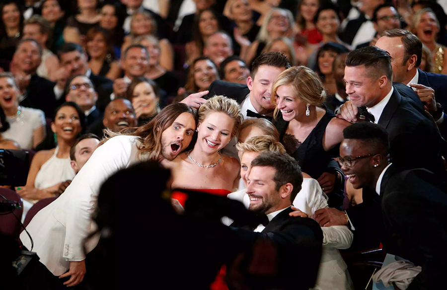 Reflecting on the Iconic Oscars Selfie: A Decade Later